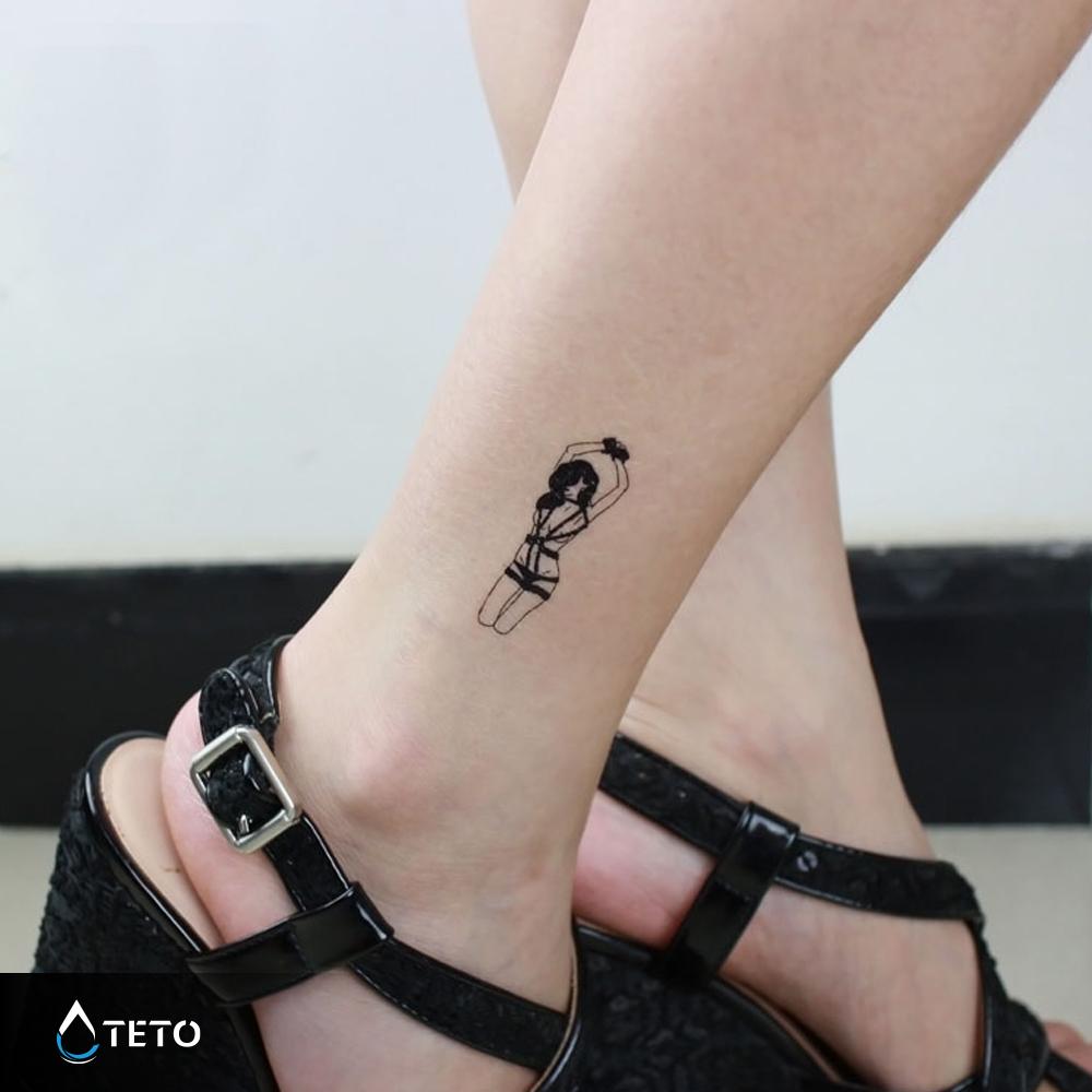 Mujer Bdsm - Pequeño Tatuajes Temporales